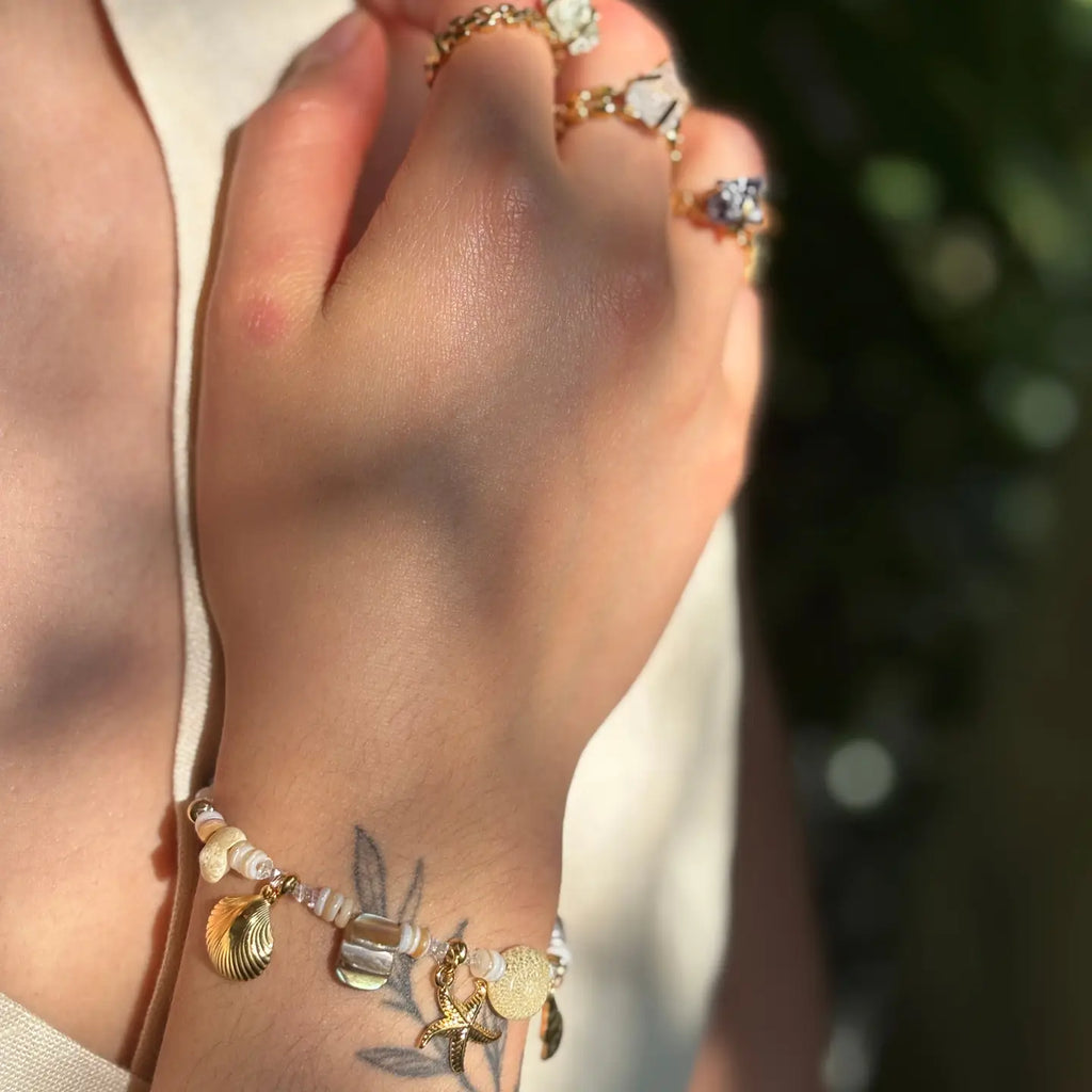 18ct Gold Plated Shell Bracelet