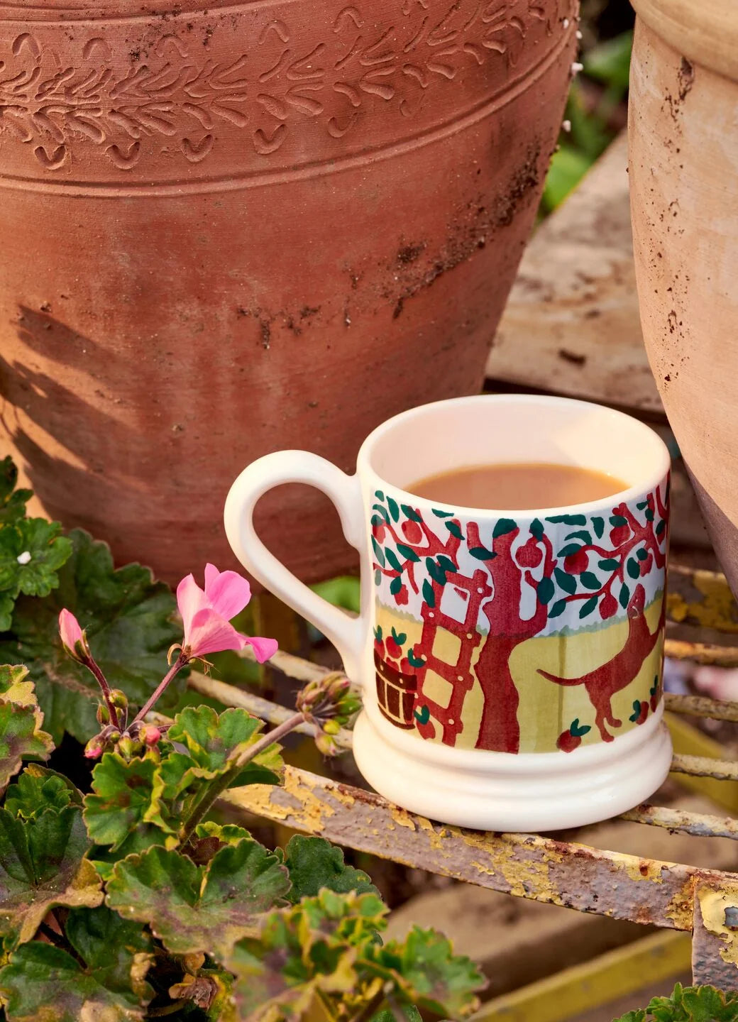 Emma Bridgewater Country Icons Apple Orchard 1/2 Pint Mug