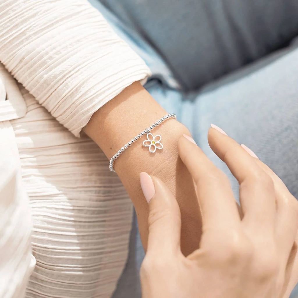 A Little 'Just For You 'Flower Bracelet