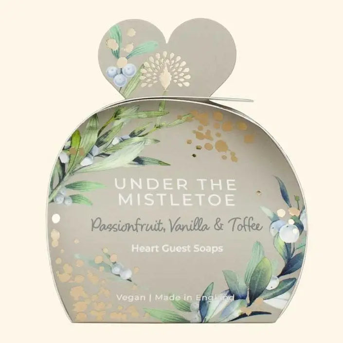 Christmas Tidings Under the Mistletoe Heart Guest Soaps