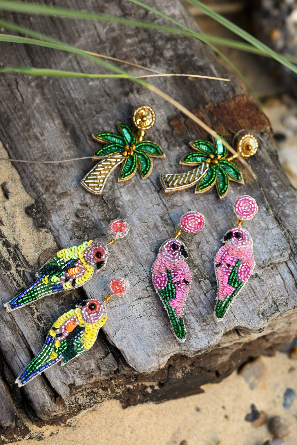TROPICAL PARROT BIRD BEADED EARRINGS