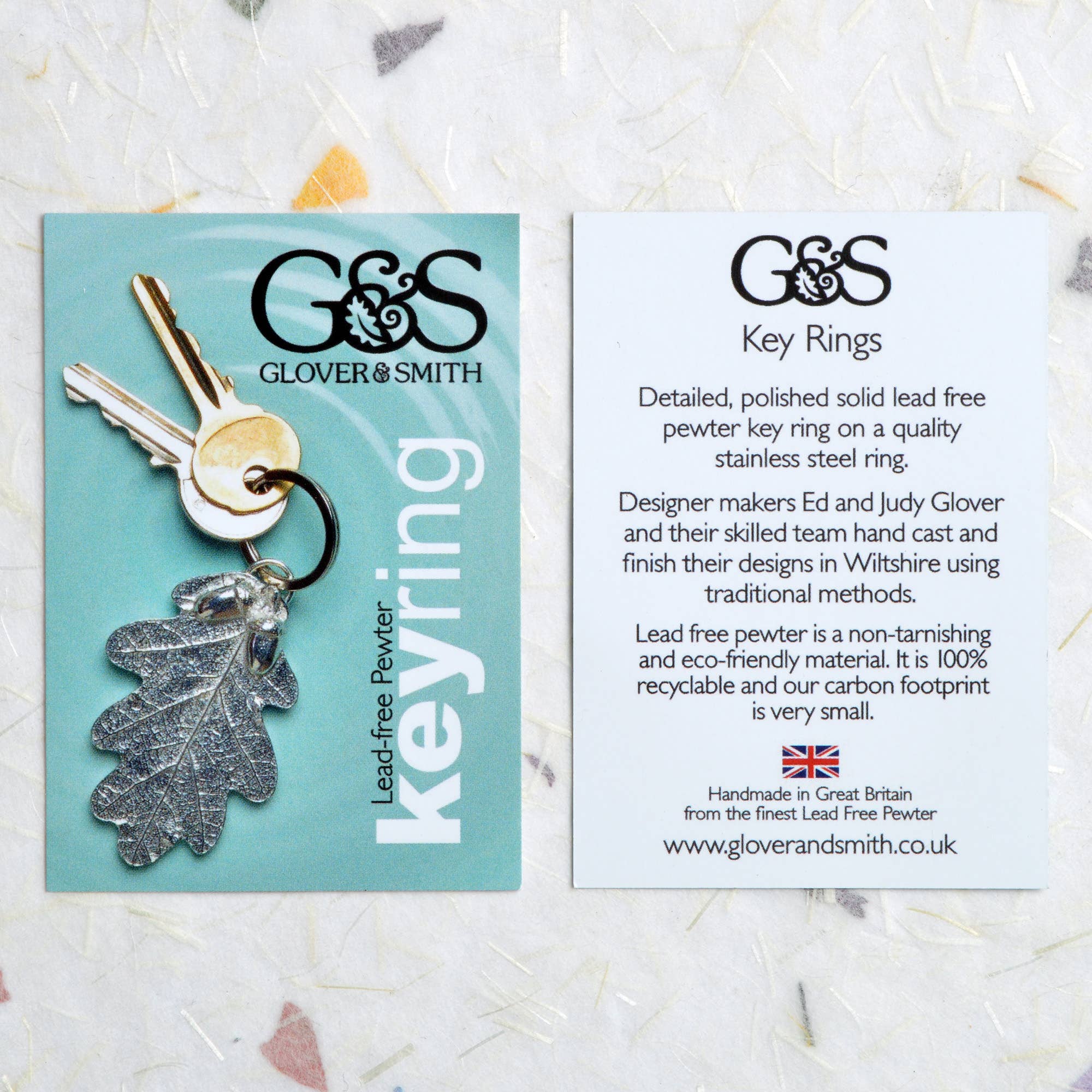 Oak Leaf and Acorn Pewter Keyring - Chunky Keychain Gifts