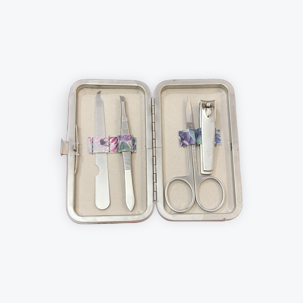 Manicure Set - Gisela Graham