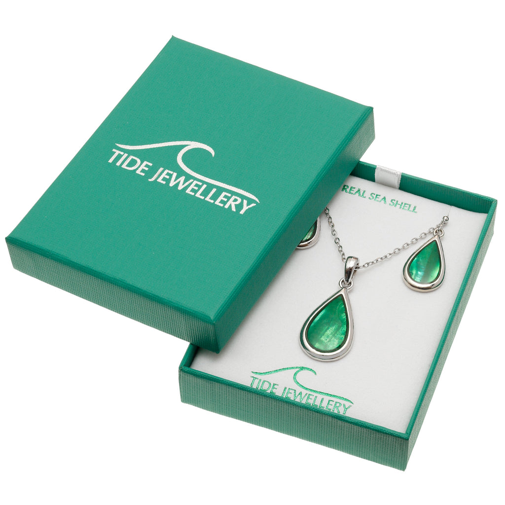 Green Teardrop Jewellery Set (Earrings & Necklace)