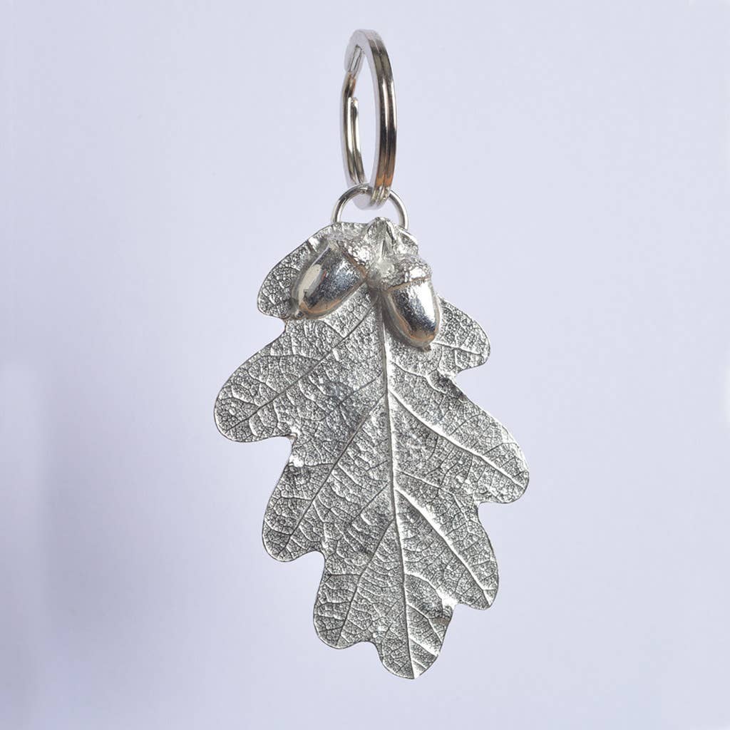 Oak Leaf and Acorn Pewter Keyring - Chunky Keychain Gifts